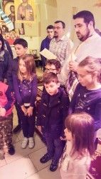 Ora de religie și pomenirea celor adormiți cu copiii din filia parohiei Pescara - localitatea Torre dei Passeri