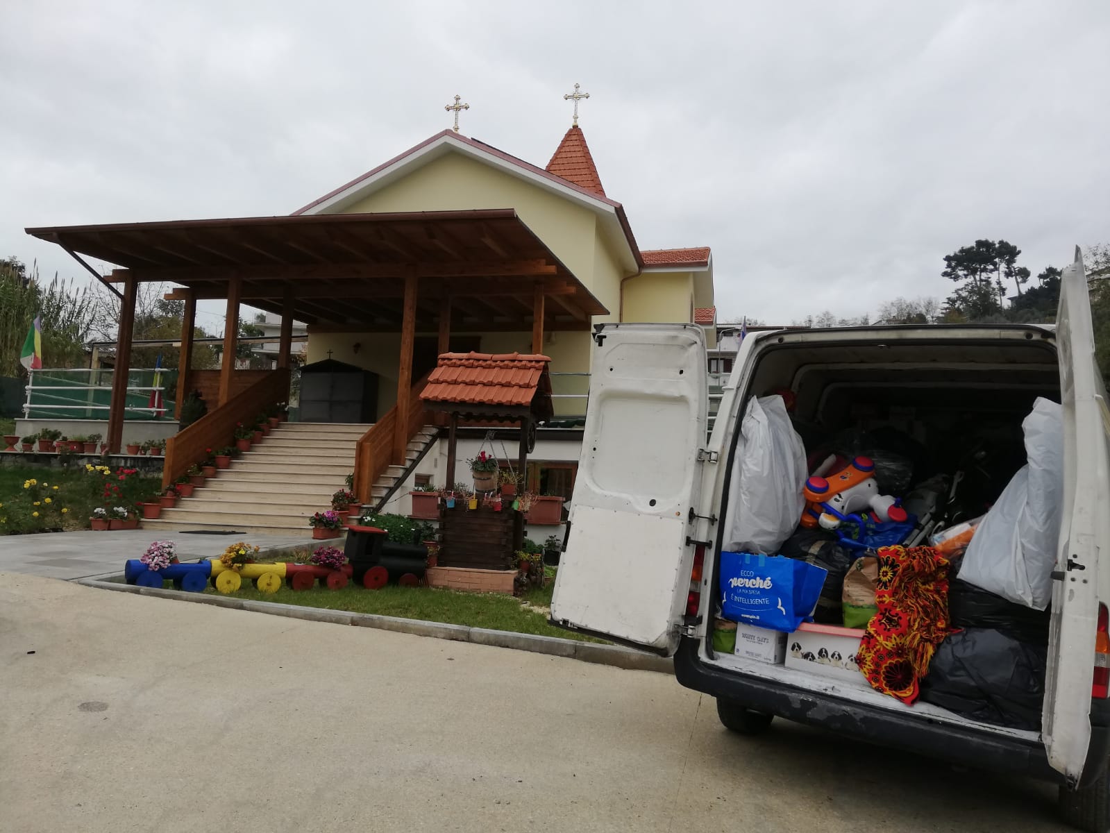 Parohia Pescara a trimis ajutoare umanitare pentru Albania