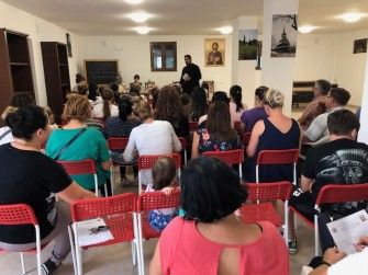 Începerea cursurilor la școala românească de la parohia Pescara